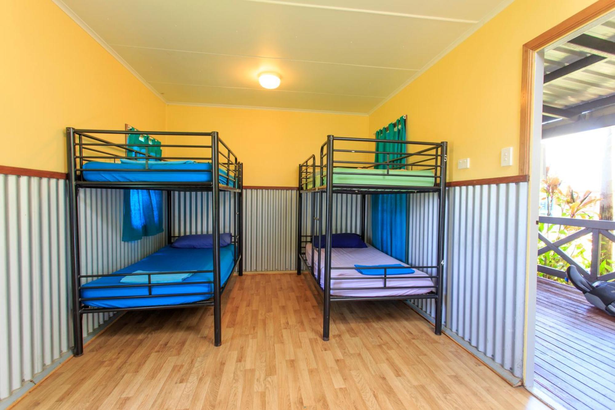 Scotty'S Mission Beach Room photo